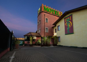 Отель Hotel Motel Del Duca  Кава Манара